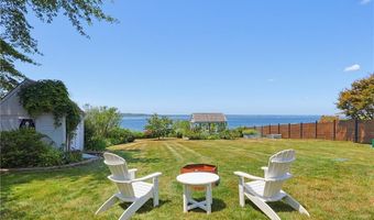 213 Seaside Dr, Jamestown, RI 02835