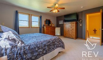 14 Beacon Dr, Cody, WY 82414