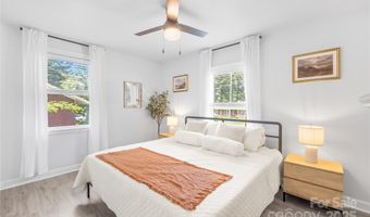 4134 Firethorne Rd, Charlotte, NC 28205