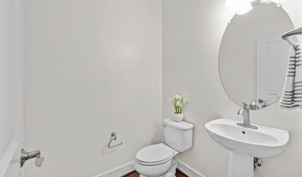 2109 MAIN LINE 102, Alexandria, VA 22301