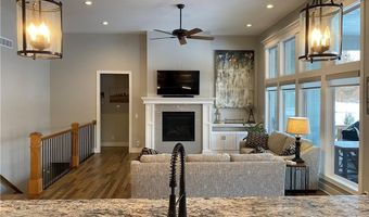 17895 168th St, Basehor, KS 66007