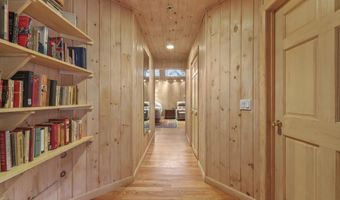 422 Bonny Rigg Hill Rd, Becket, MA 01223