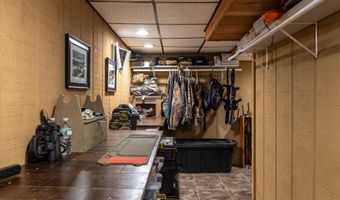 11 MEADOWBROOK Ct, Appleton, WI 54914