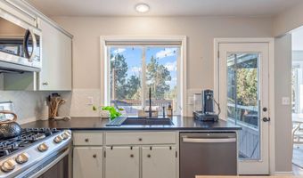 65140 78th St, Bend, OR 97703