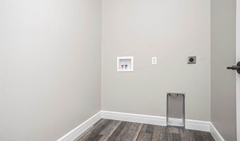 1800-1802 Broadfoot Dr, Abilene, KS 67410