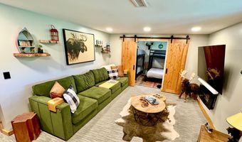 800 DELL Crk, Alpine, WY 83128