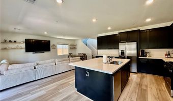 137 Rohan Crest Ave, Henderson, NV 89011