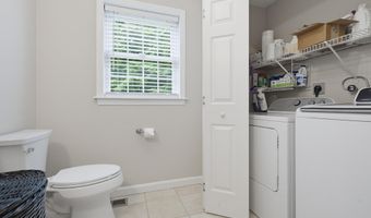 4 Hampshire Hills Dr, Bow, NH 03304