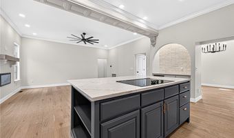 17 Sandhurst Dr, Bella Vista, AR 72714