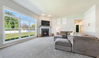 2184 W NOELLE Ln, Appleton, WI 54913