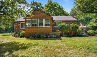 3539 Potts Dr, Akron, OH 44203