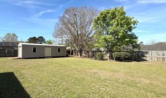 1405 Pebblewood Dr, Adel, GA 31620