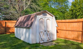 248 Old Trail Dr, Bargersville, IN 46106
