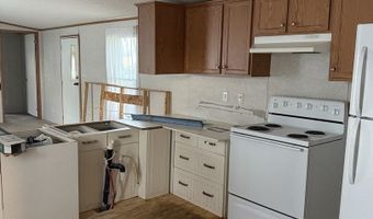 16 W Wasson Rd 19, Amboy, IL 61310