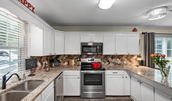 1034 Cattlemans Trl, Benton, LA 71006