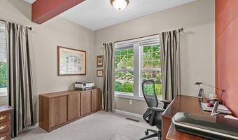345 Fair Oaks Ave, Ashland, OR 97520