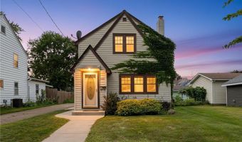 304 9th St SW, Austin, MN 55912