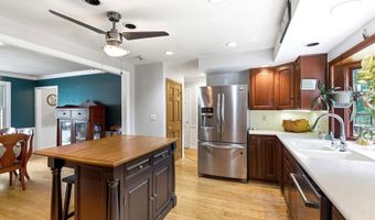 11 Wendover Way, Bedford, NH 03110