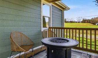 39 W Haven Dr, Arden, NC 28704