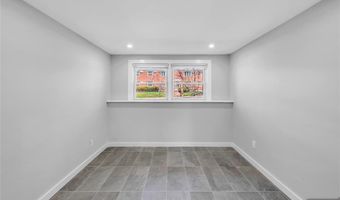 136 E Clinton Ave, Bergenfield, NJ 07621