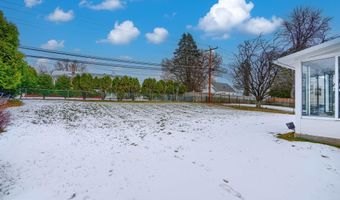 6112 CHESWORTH Rd, Baltimore, MD 21228