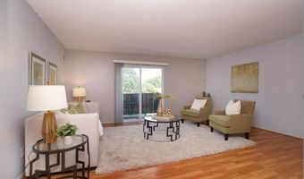 160 Cumberland Park Ct G, Ballwin, MO 63011