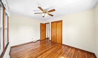 982 W Garfield Rd, Aurora, OH 44202