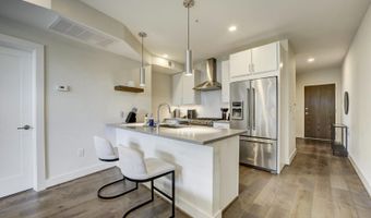 2337 CHAMPLAIN St NW 104, Washington, DC 20009