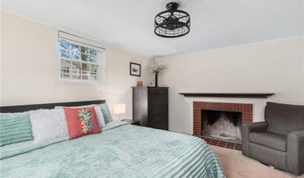 26 Ferncrest Dr, Cumberland, RI 02864