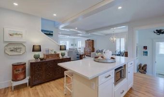 23 Chachapacassett Rd, Barrington, RI 02806