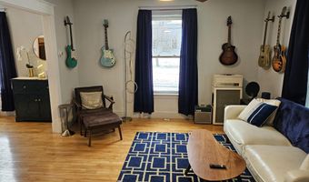 12 Fourteenth St, Bangor, ME 04401