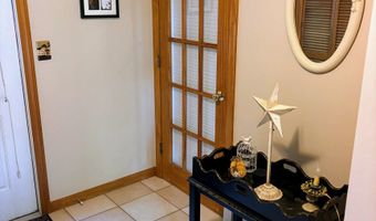 7 Stephens Ct, Clinton, CT 06413