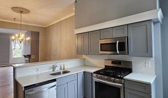 32 1st St 2, Albany, NY 12210