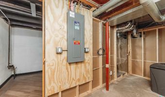 312 S 1st Ave, Brandon, SD 57005