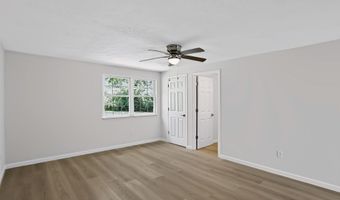 8527 Zephyr Dr, Indianapolis, IN 46217