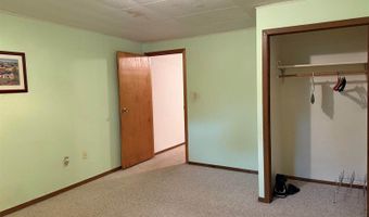 2040 Clover Dr, Akron, IA 51001