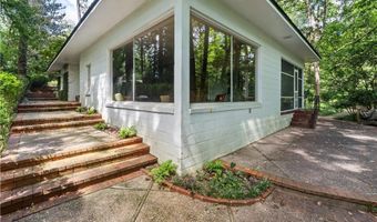 199 WOODFIELD Dr, Auburn, AL 36830