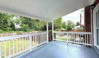 5700 FENWICK Dr, Alexandria, VA 22303