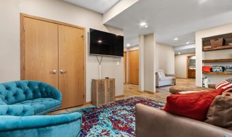 130 S Point Dr, Arlington, SD 57212