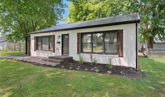 314 S 1st St, Austin, IN 47102