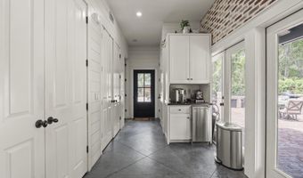 16 Four Winds Ave, Beaufort, SC 29907