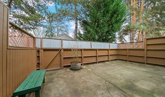 17525 NW SHOREWOOD Dr, Beaverton, OR 97006