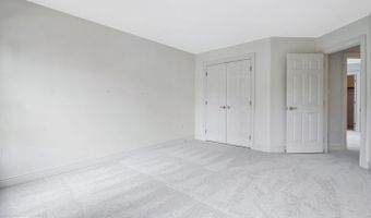 4831 26TH St N, Arlington, VA 22207
