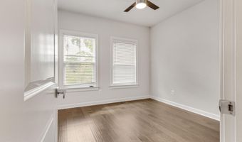 5701 11TH St N 2, Arlington, VA 22205
