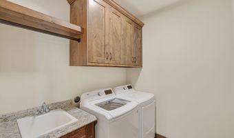 273 Paradise Valley Rd, Bonners Ferry, ID 83805