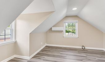 4719 25TH St N, Arlington, VA 22207