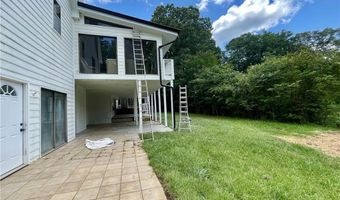 5098 Gwendolyn Ct NW, Acworth, GA 30101