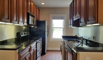 3 Bay View Ave 5, Bristol, RI 02809