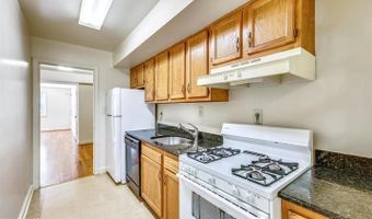 7814 TILBURY St #17, Bethesda, MD 20814