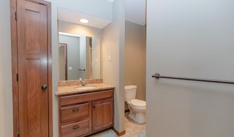 342 Benit Dr #4, Arnolds Park, IA 51331